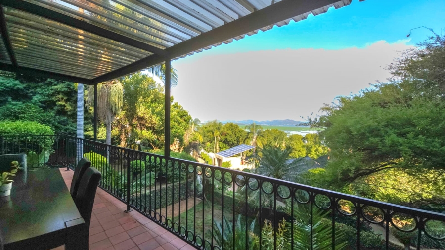 6 Bedroom Property for Sale in Kosmos Ridge North West